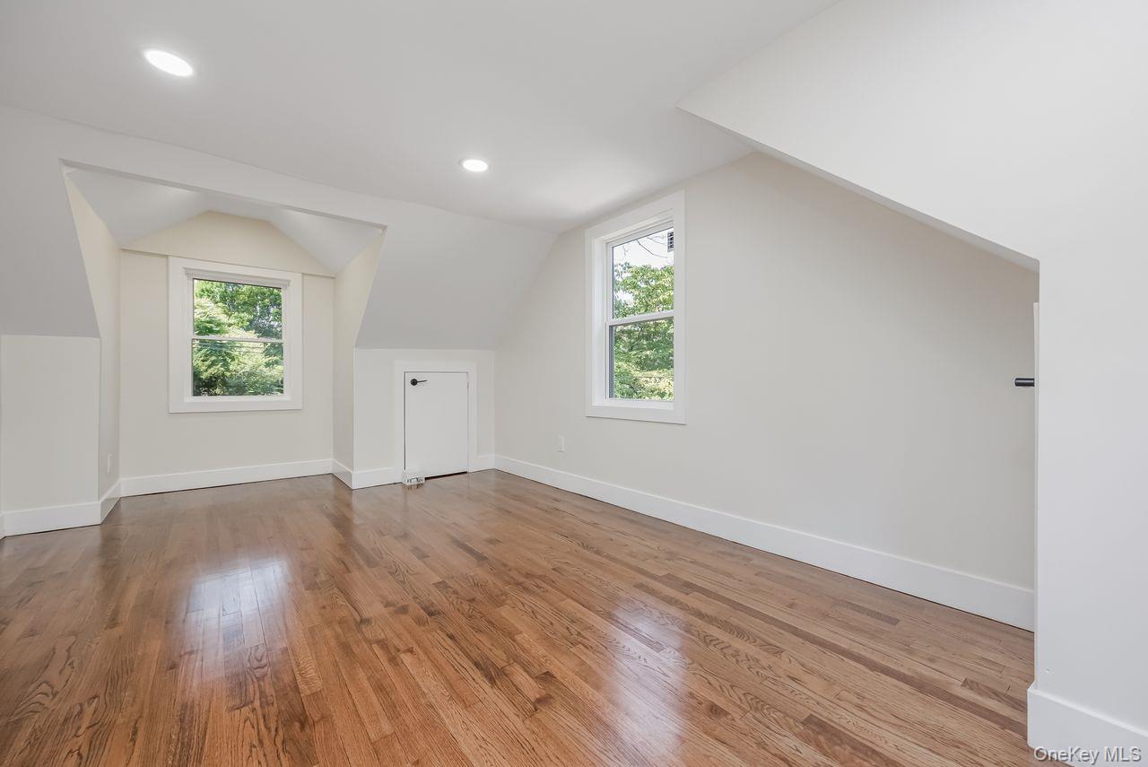 #17 photo, 18 Maple Place, Huntington , NY 11743