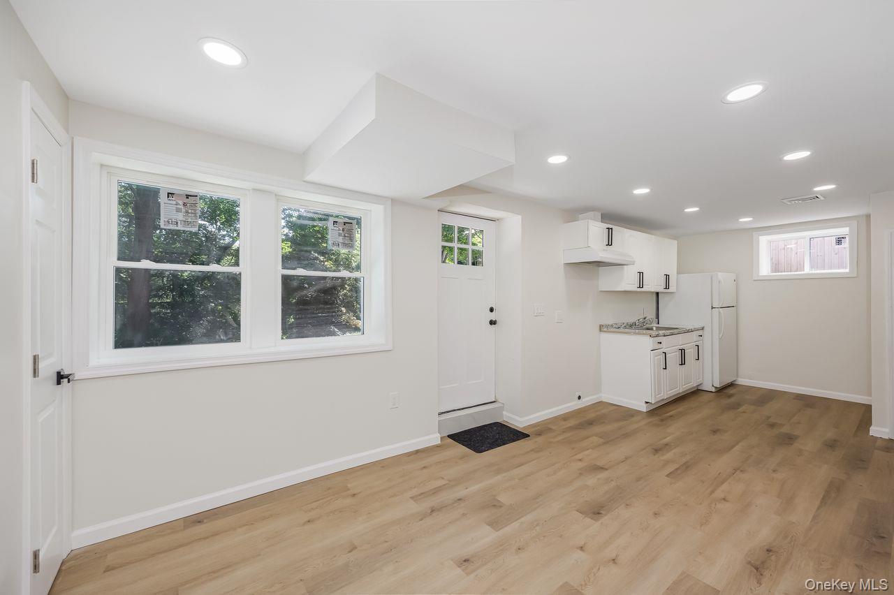 #18 photo, 18 Maple Place, Huntington , NY 11743