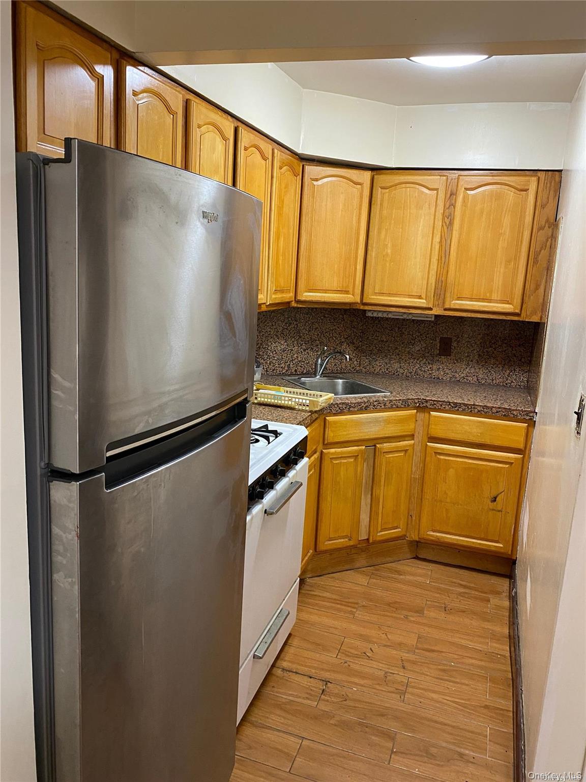 #5 photo, 37-30 103 Street, クイーンズ区 Corona , NY 11368