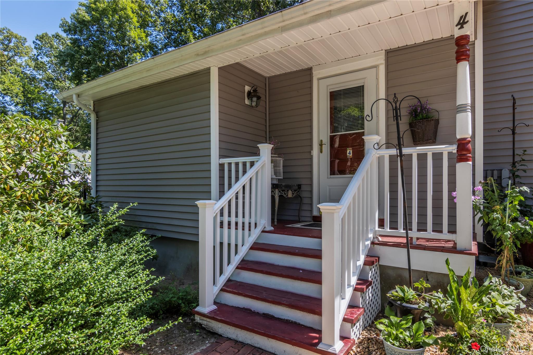 #15 photo, 4 Poplar Avenue, Stony Brook , NY 11790