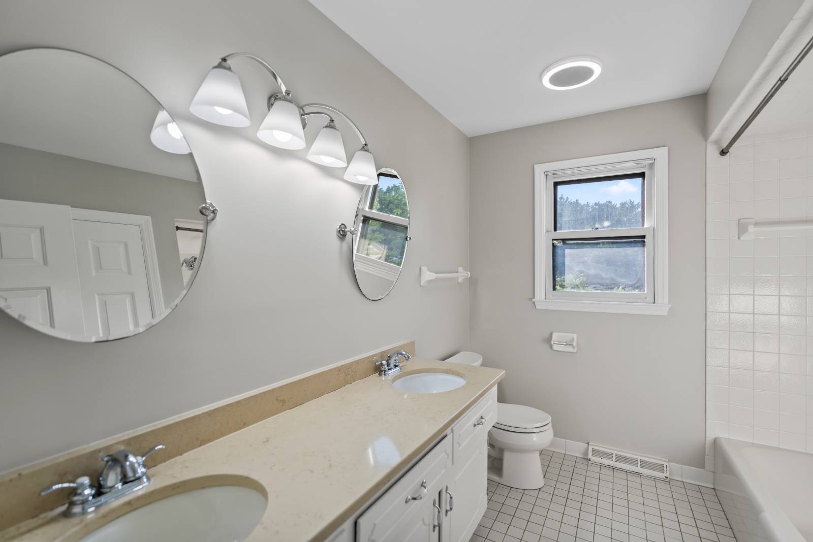 #40 photo, 209 Tamar Dr, Schenectady , NY 12309