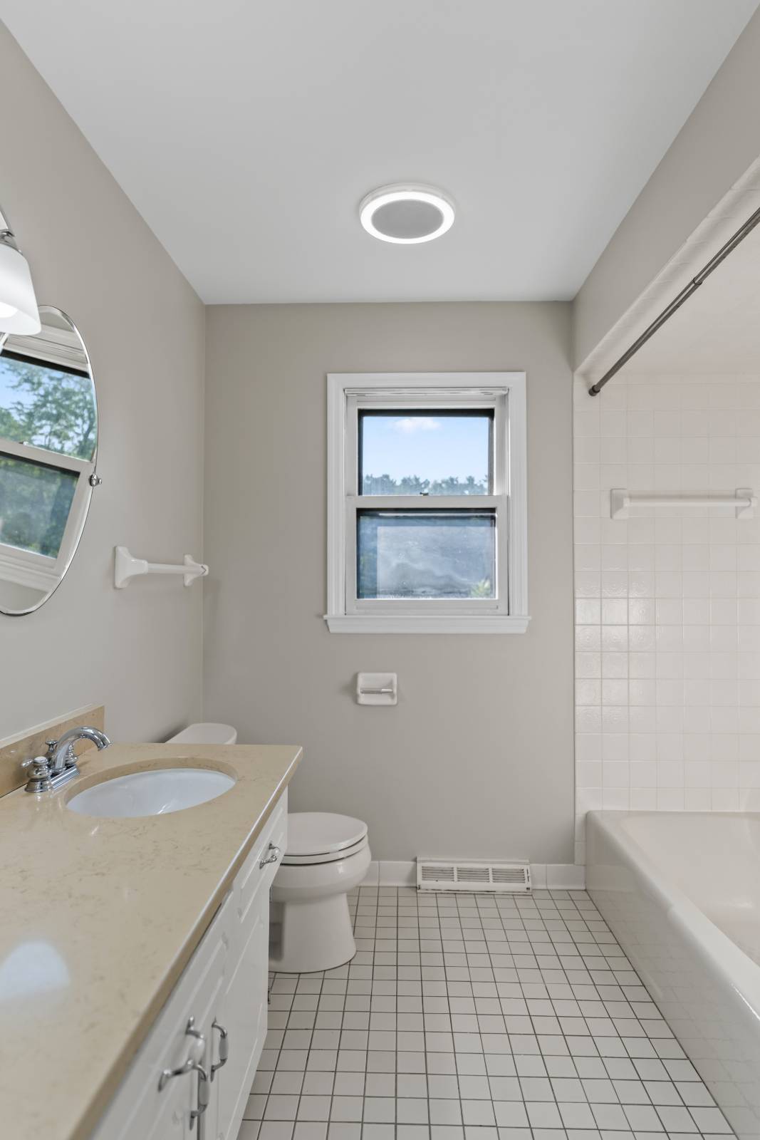 #41 photo, 209 Tamar Dr, Schenectady , NY 12309