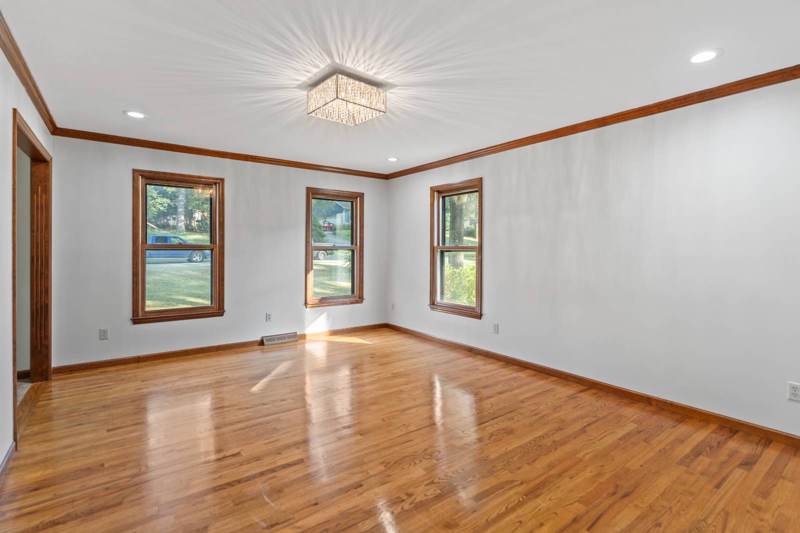 #9 photo, 209 Tamar Dr, Schenectady , NY 12309