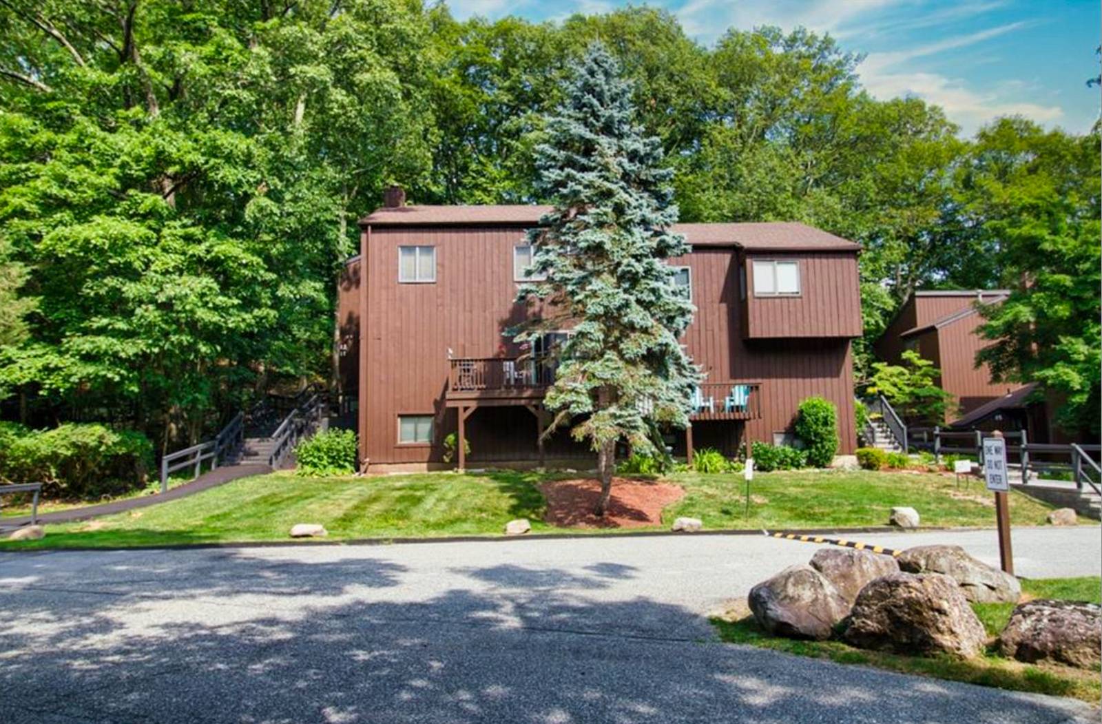 #1 photo, 12 Redwood Drive, Highland Mills , NY 10930