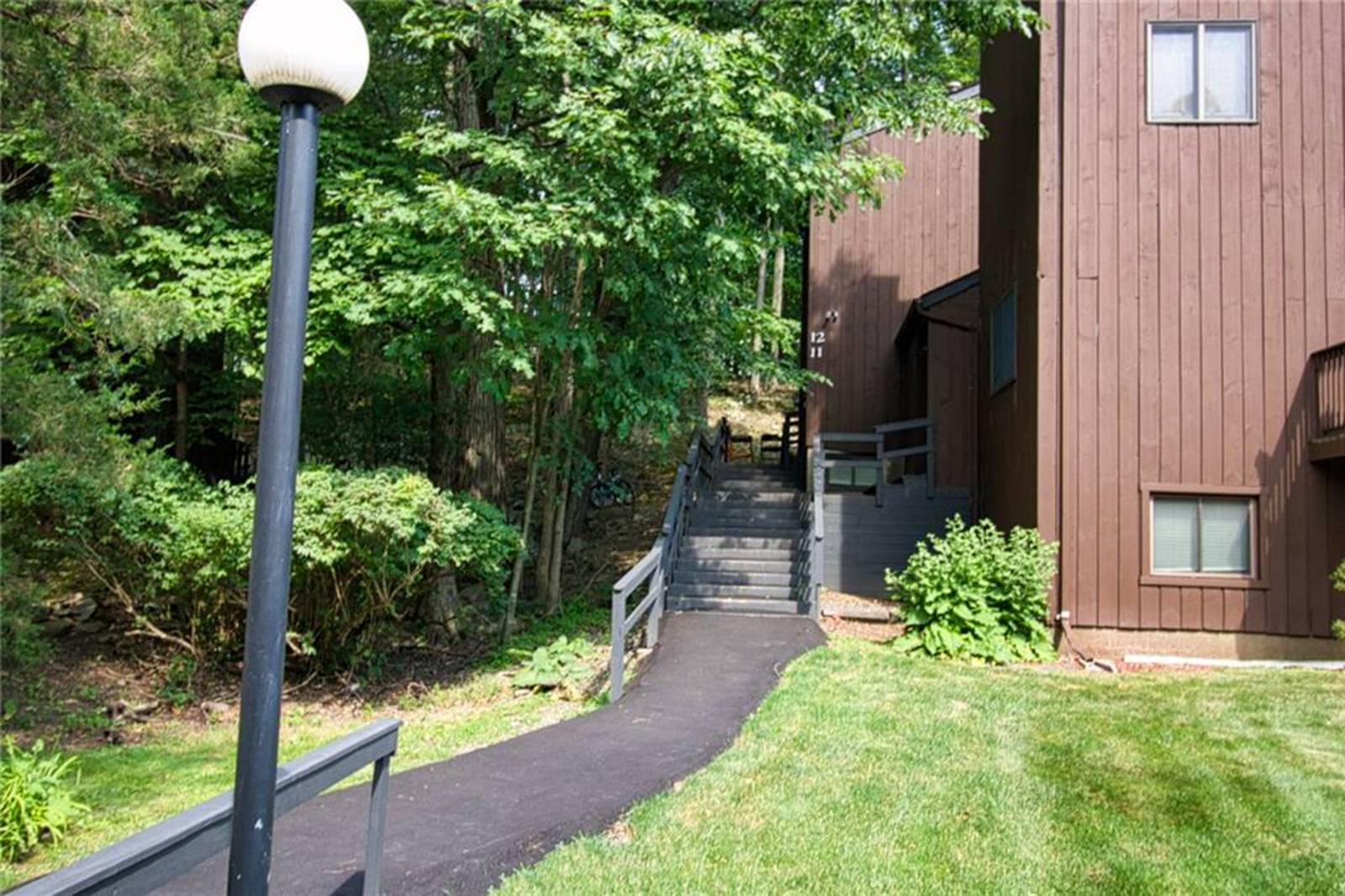 #4 photo, 12 Redwood Drive, Highland Mills , NY 10930