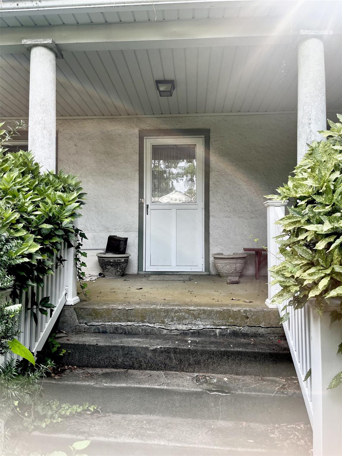 #1 photo, 17 Mechanic Street, नासाउ काउंटी Glen Cove , NY 11542