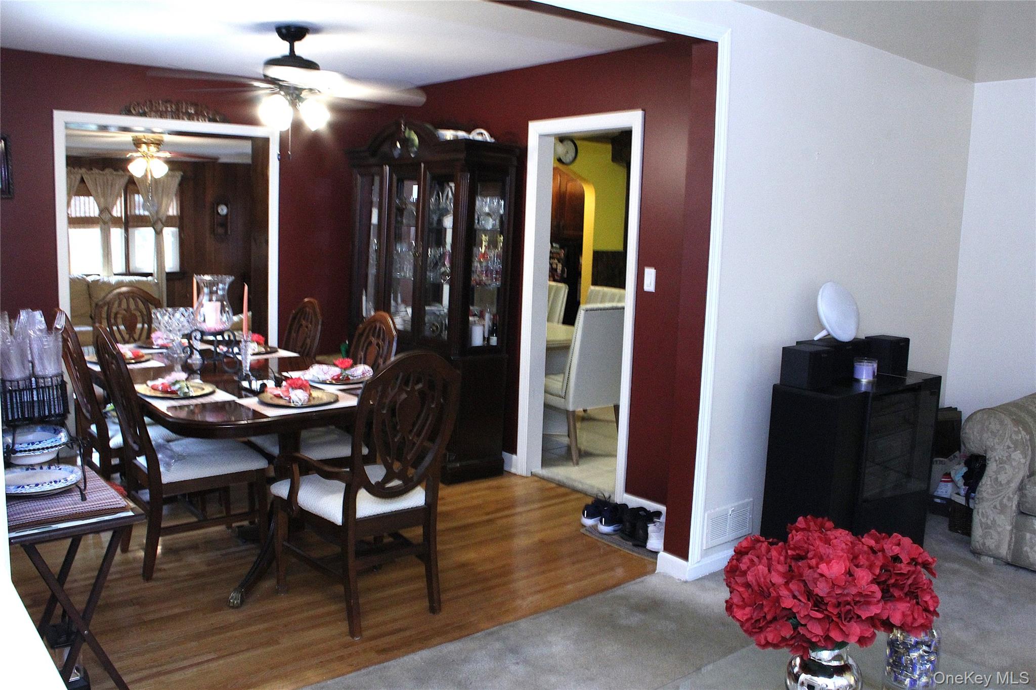 #14 photo, 24 Garnet Place, ナッソー郡 Elmont , NY 11003