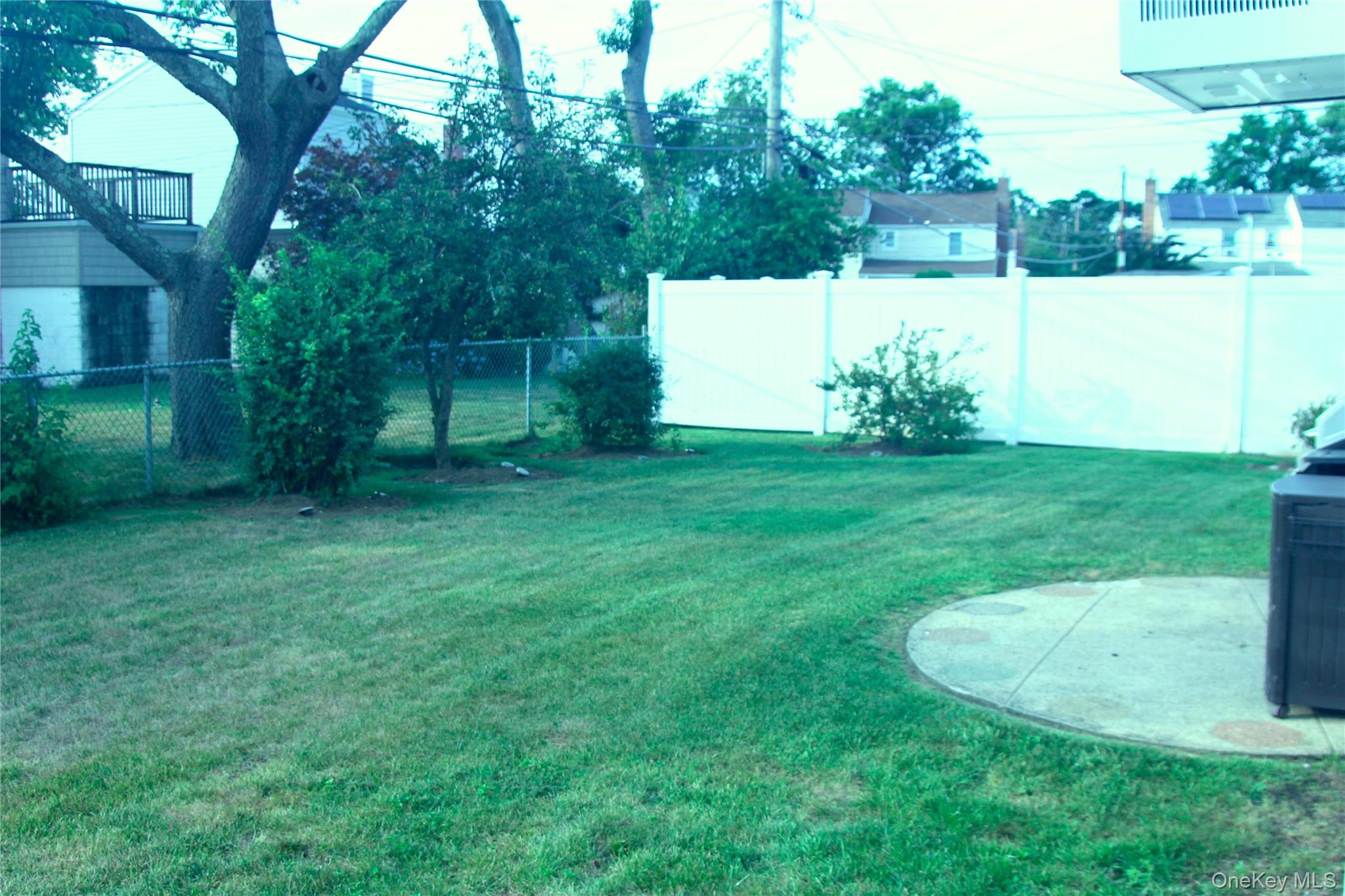 #8 photo, 24 Garnet Place, ナッソー郡 Elmont , NY 11003