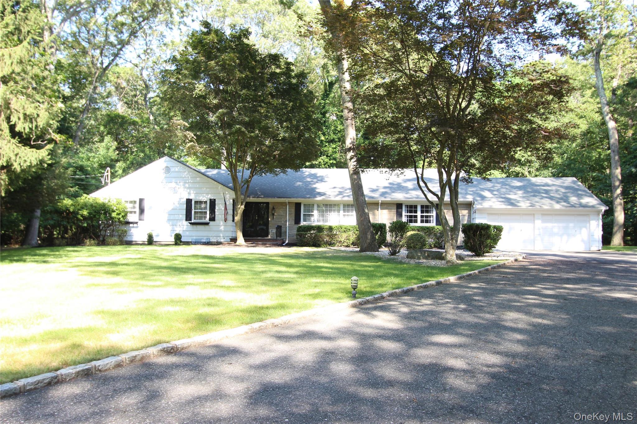 #1 photo, 54 Aspen Lane, सफ़ोक काउंटी Stony Brook , NY 11790