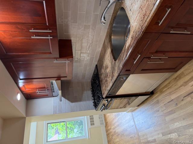 #1 photo, 250 W Merrick Road, ナッソー郡 Freeport , NY 11520