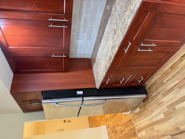 #2 photo, 250 W Merrick Road, ナッソー郡 Freeport , NY 11520