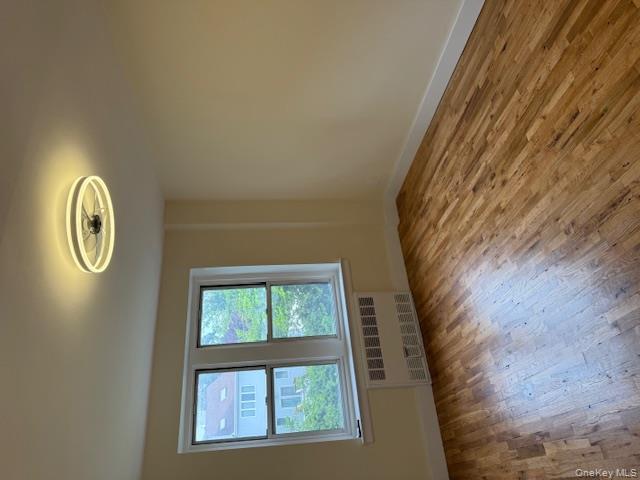 #8 photo, 250 W Merrick Road, ナッソー郡 Freeport , NY 11520