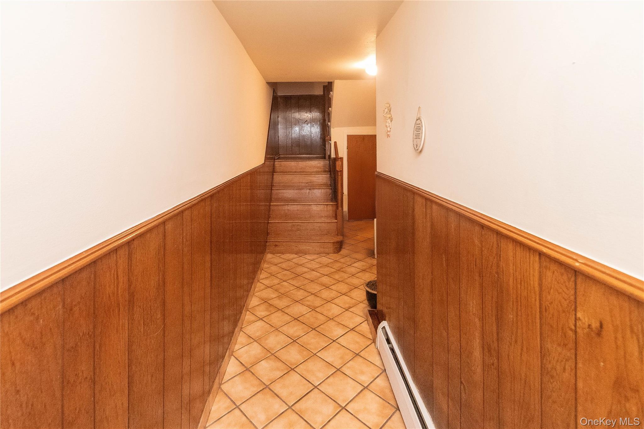 #4 photo, 926 Vincent Avenue, Bronx , NY 10465