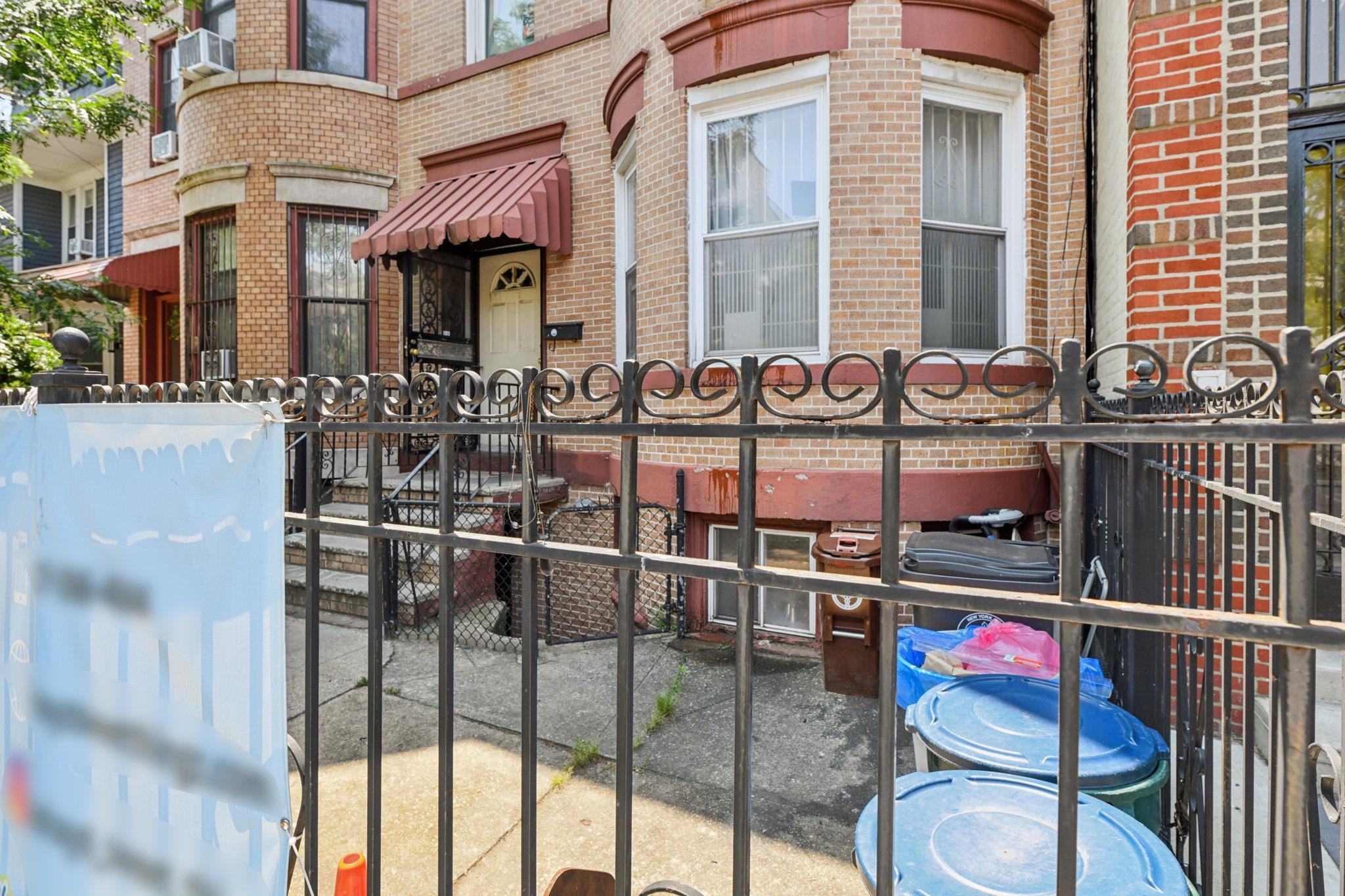 #1 photo, 14 E 31st Street, ब्रुकलीन Brooklyn , NY 11226