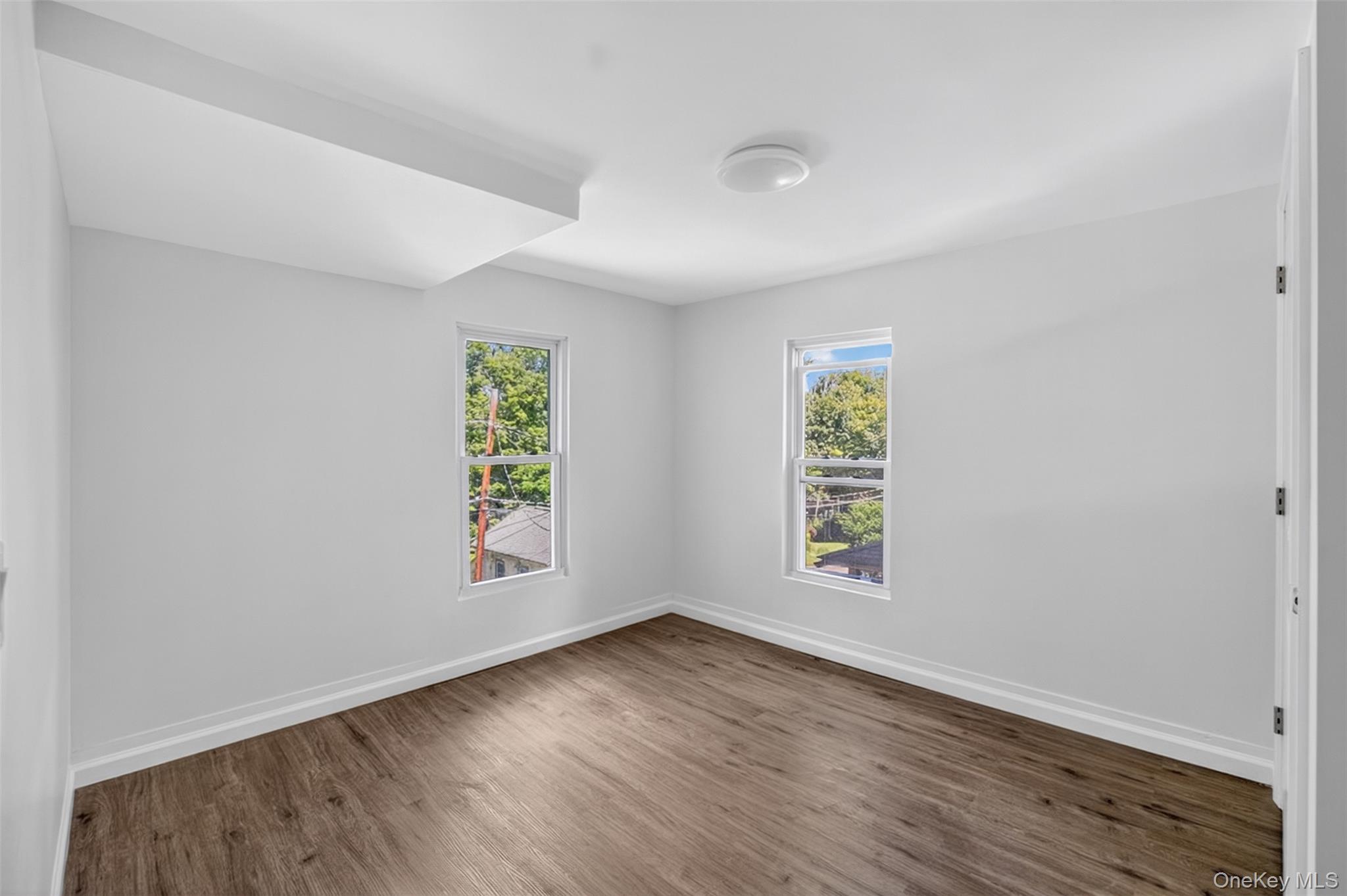 #8 photo, 7 2nd Avenue, Unionville , NY 10988