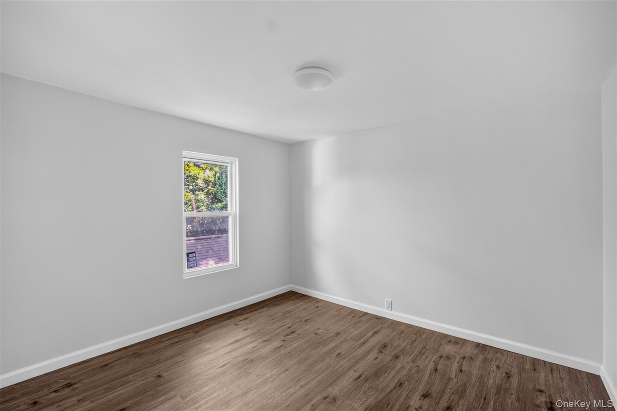 #9 photo, 7 2nd Avenue, Unionville , NY 10988