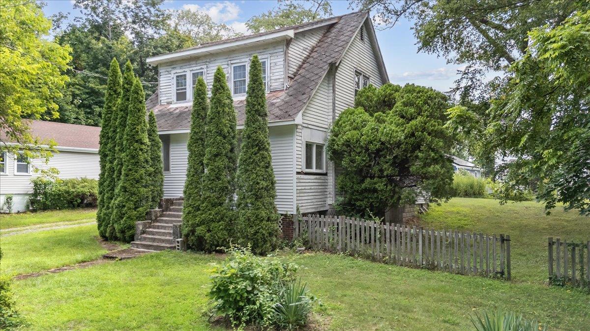 #1 photo, 92 Lake Drive, Lake Peekskill , NY 10537