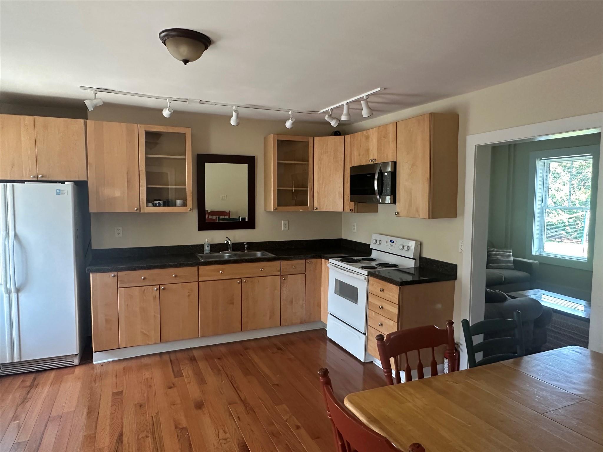 #4 photo, 30 E Parmenter Street, Newburgh , NY 12550