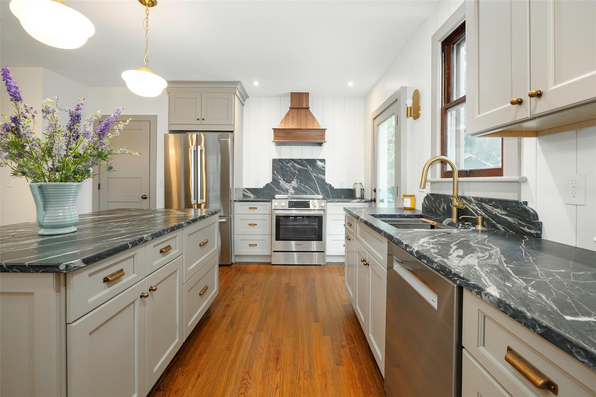 #8 photo, 59 S Parsonage Street, Rhinebeck , NY 12572