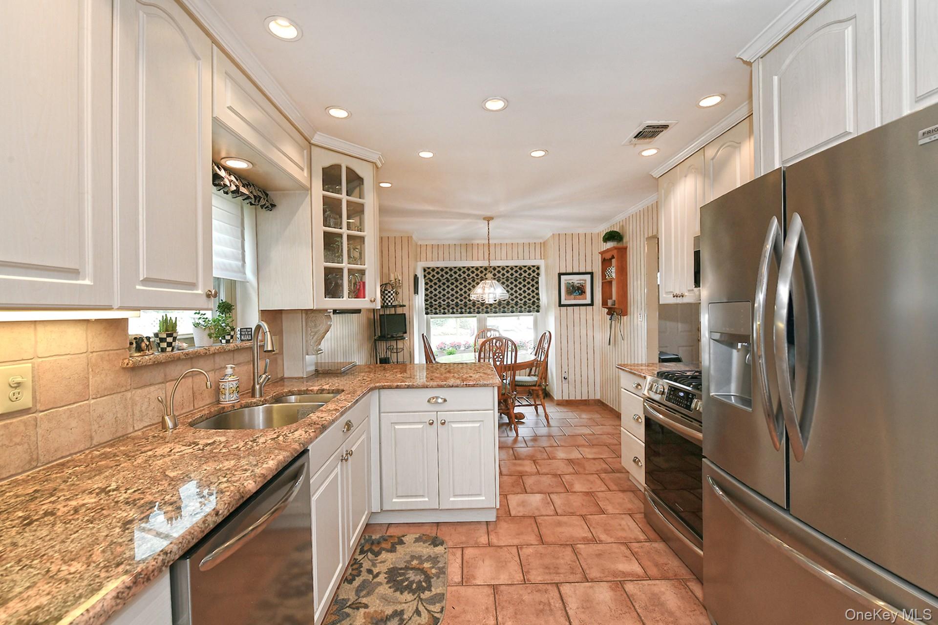 #2 photo, 226 Oakview Avenue, Oceanside , NY 11572