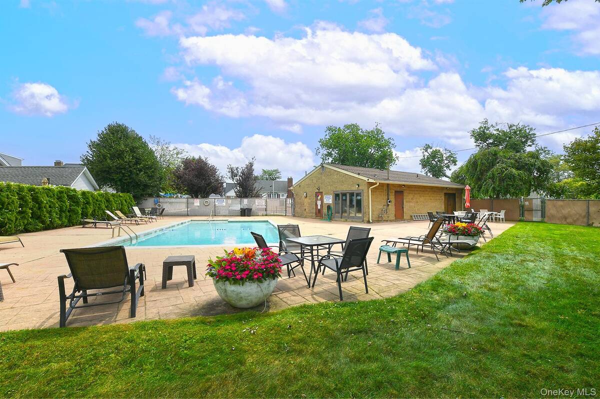 #29 photo, 226 Oakview Avenue, Oceanside , NY 11572