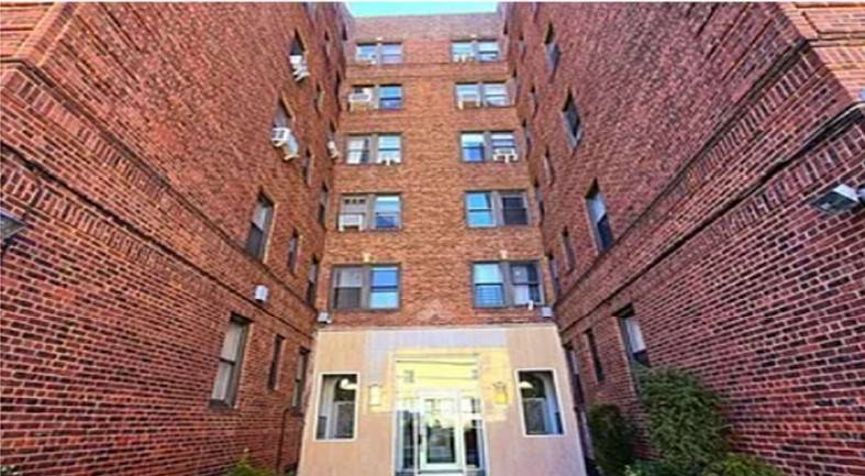 #3 photo, 2249 E 21st Street, ブルックリン区 Sheepshead Bay , NY 11229