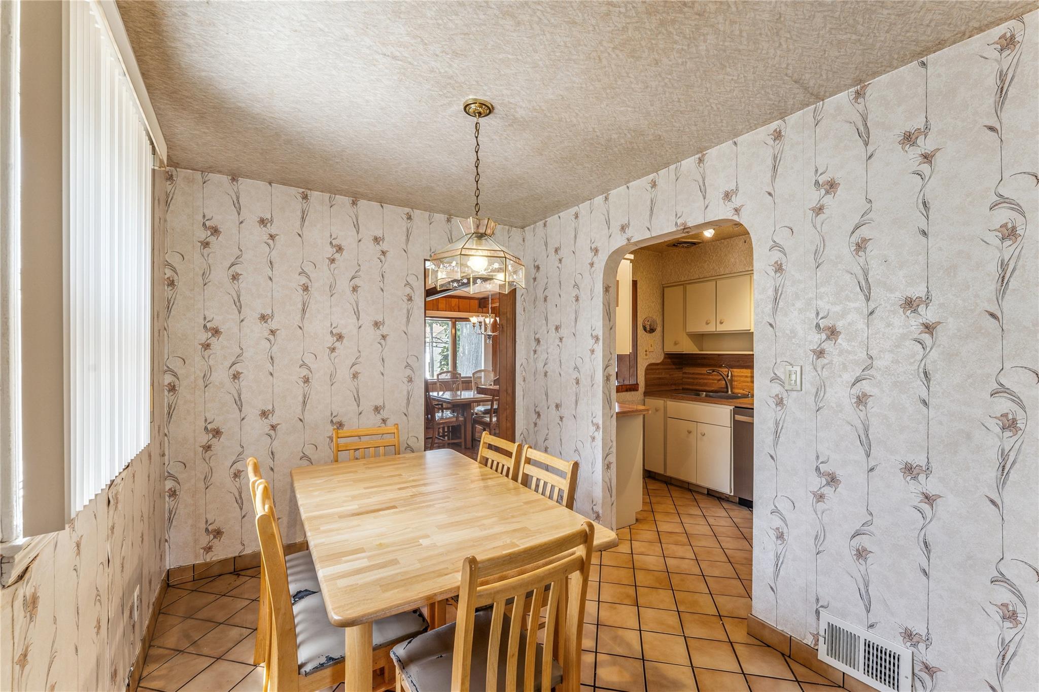 #5 photo, 248 Cushing Avenue, ナッソー郡 Williston Park , NY 11596