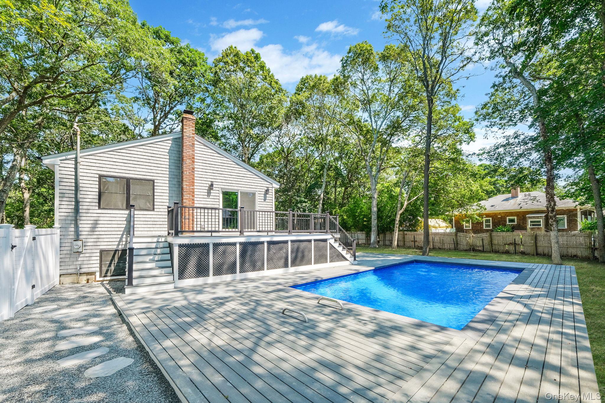 #19 photo, 38 Columbia, サフォーク郡 Westhampton , NY 11977