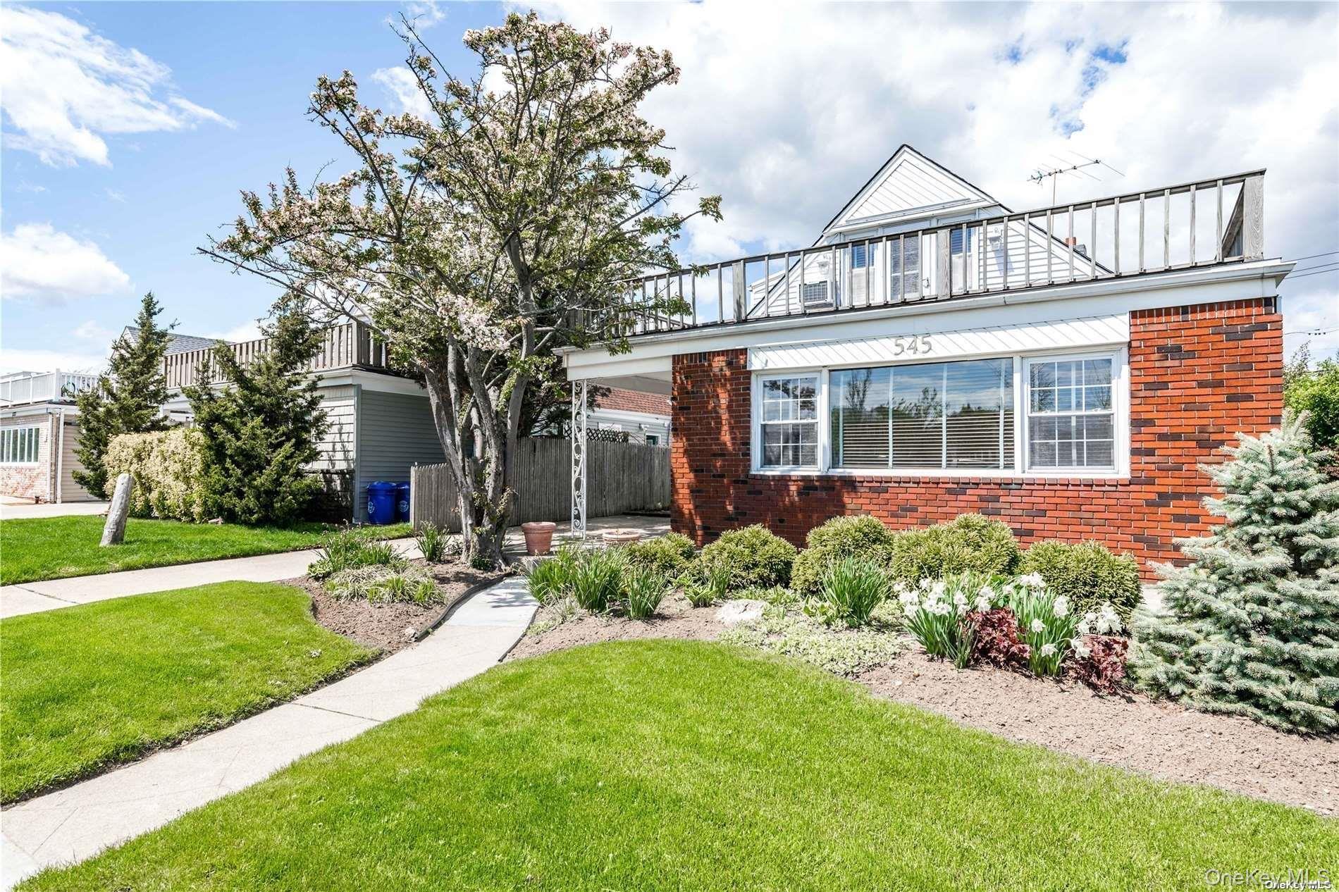 #1 photo, 545 E Park Avenue, Long Beach , NY 11561