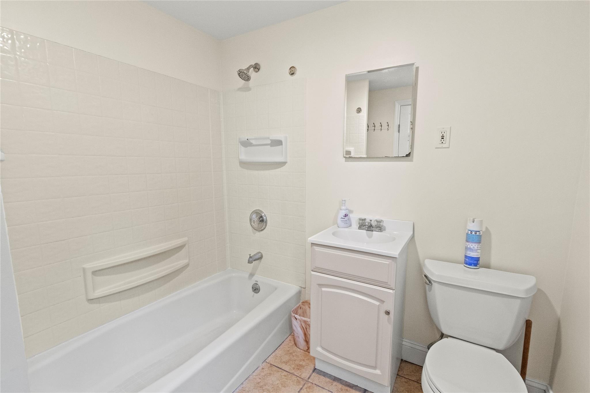 #11 photo, 76 Elm Avenue, Glen Cove , NY 11542