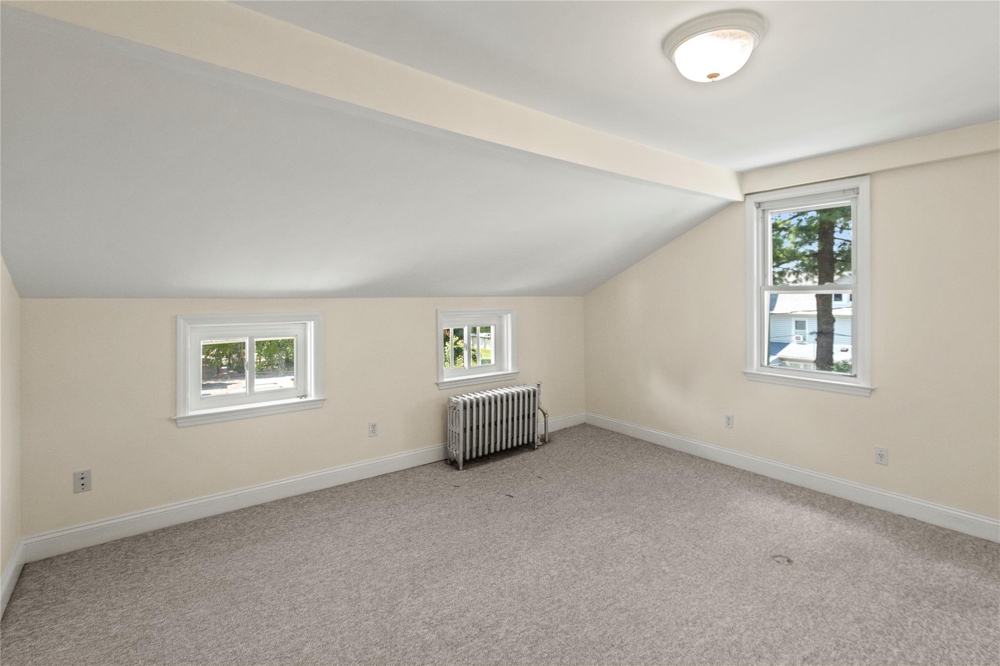 #9 photo, 76 Elm Avenue, Glen Cove , NY 11542