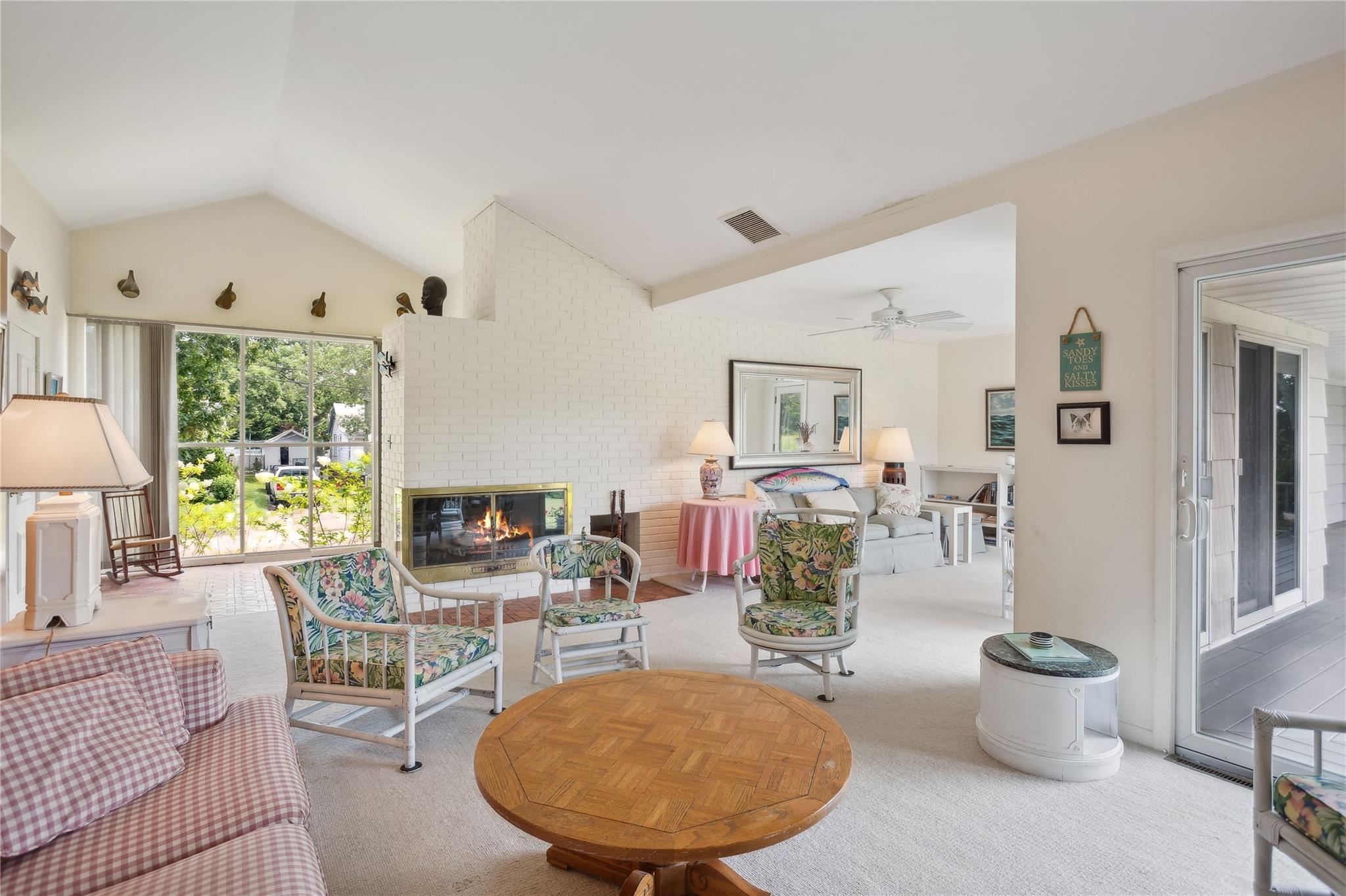 #11 photo, 33 Beach Road, サフォーク郡 Laurel , NY 11948