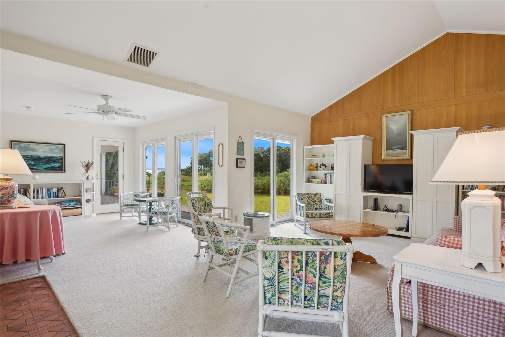 #4 photo, 33 Beach Road, サフォーク郡 Laurel , NY 11948