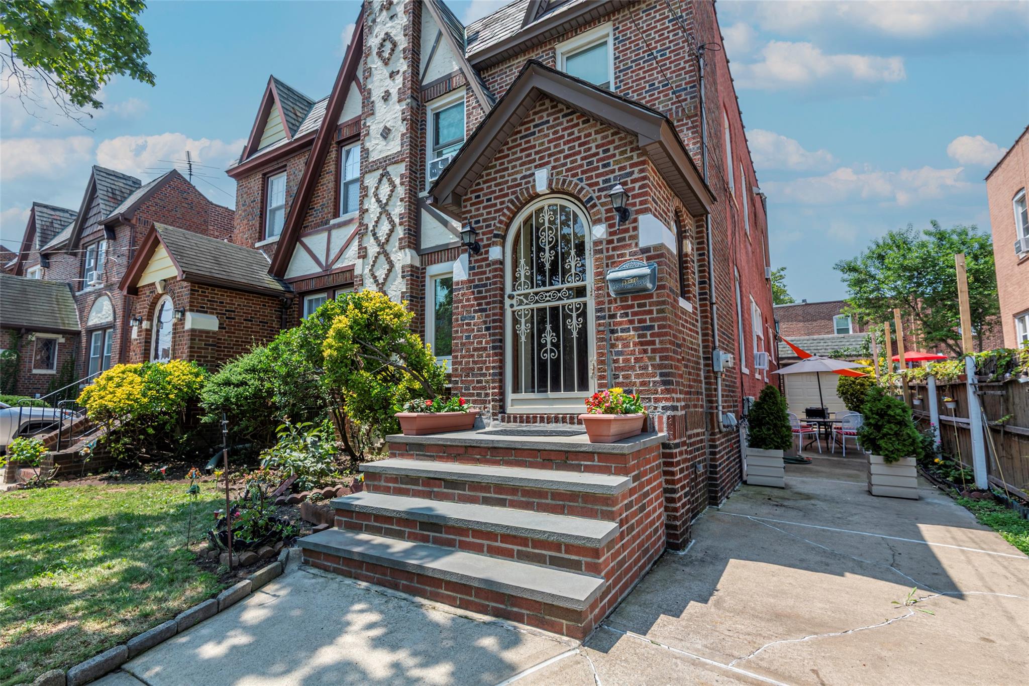 #1 photo, 95-10 243 Street, Floral Park , NY 11001