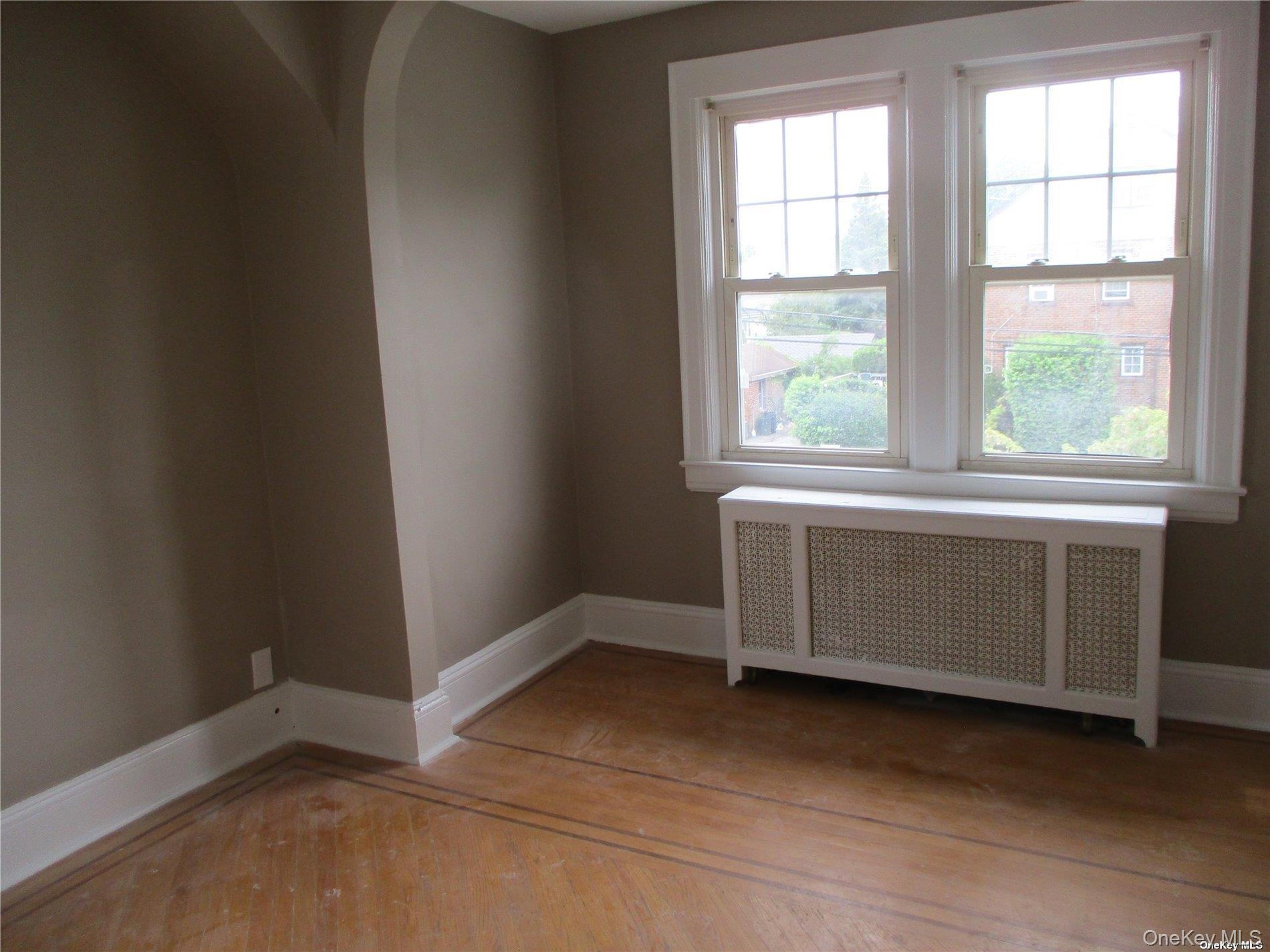 #10 photo, 127 Gordon Road, Valley Stream , NY 11581