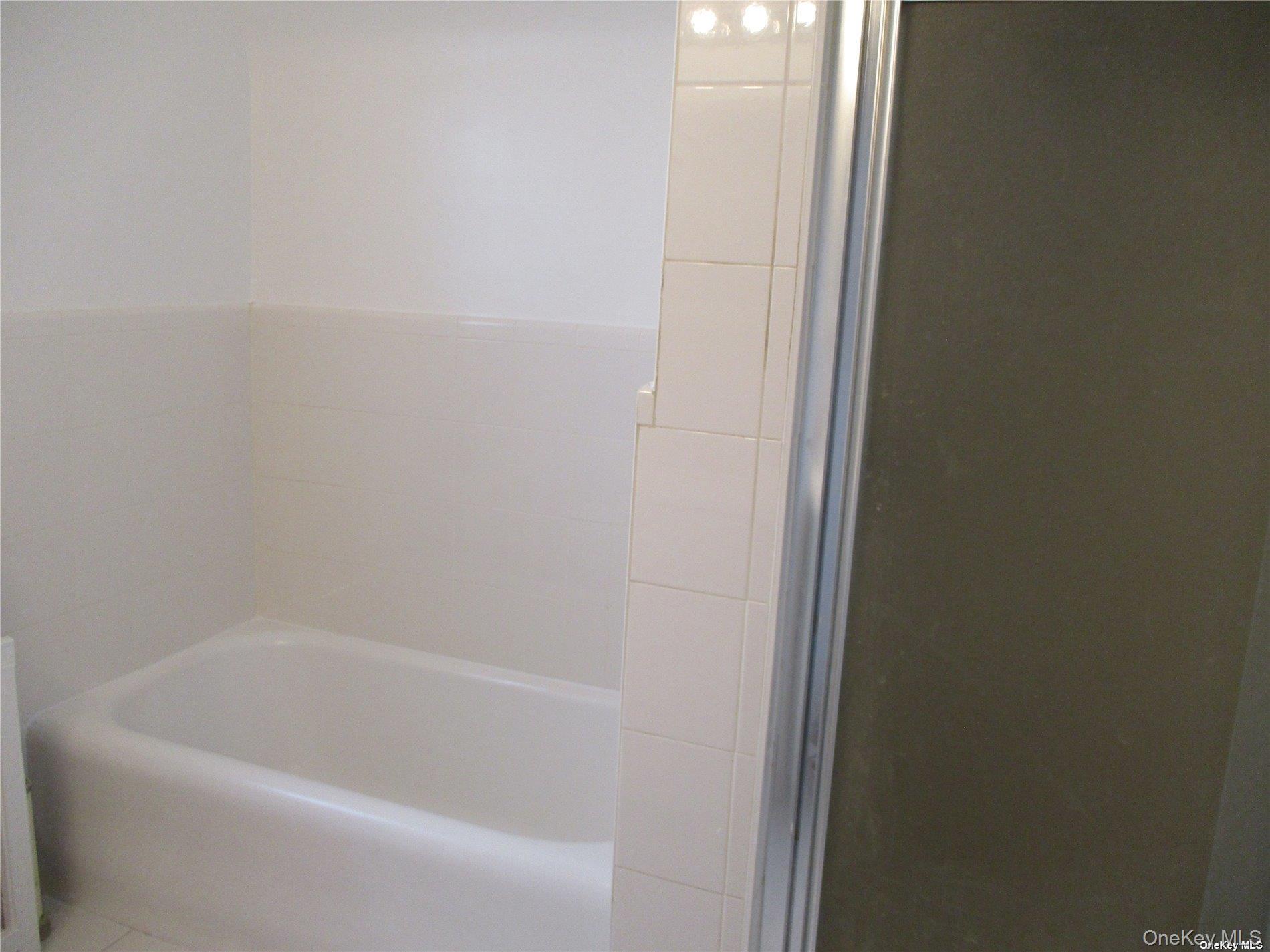 #4 photo, 127 Gordon Road, Valley Stream , NY 11581