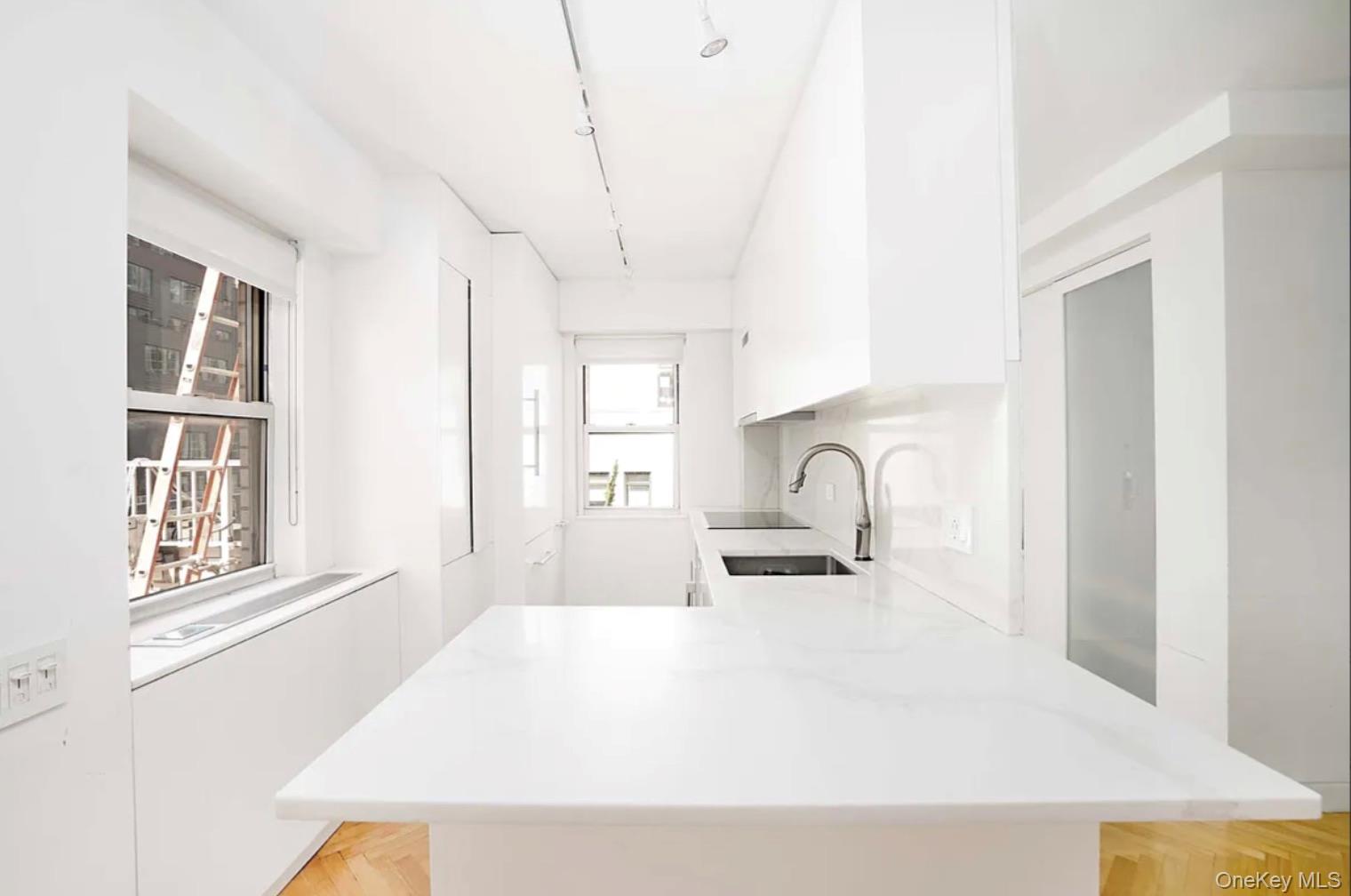 #7 photo, 153 East 57th, New York (Manhattan) , NY 10022