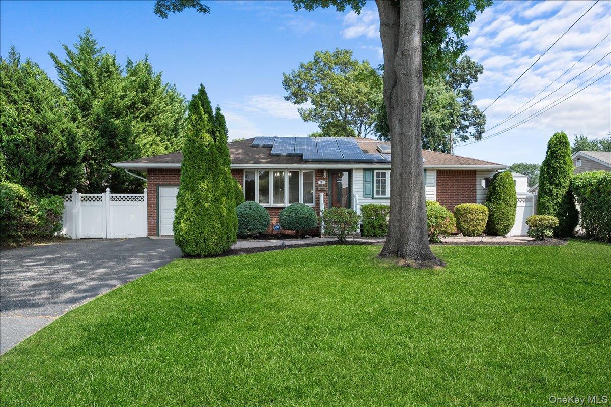 #1 photo, 291 W 4th Street, Deer Park , NY 11729