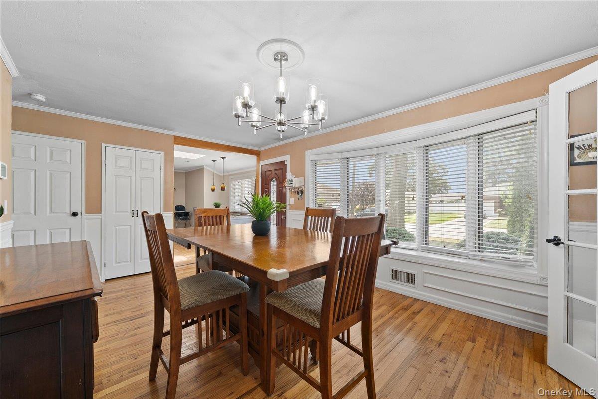 #9 photo, 291 W 4th Street, Deer Park , NY 11729