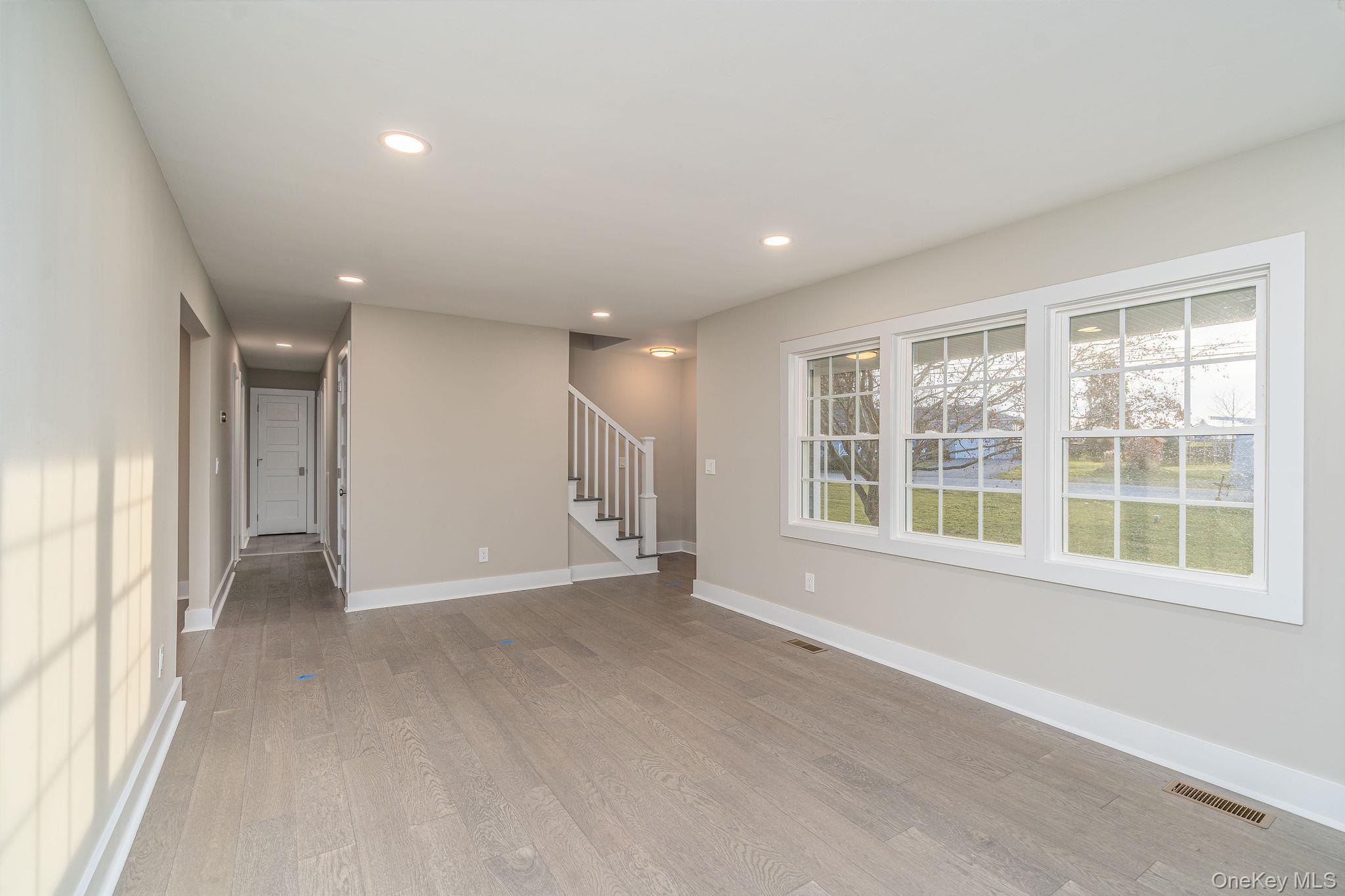 #4 photo, 970 Village Lane, サフォーク郡 Mattituck , NY 11952