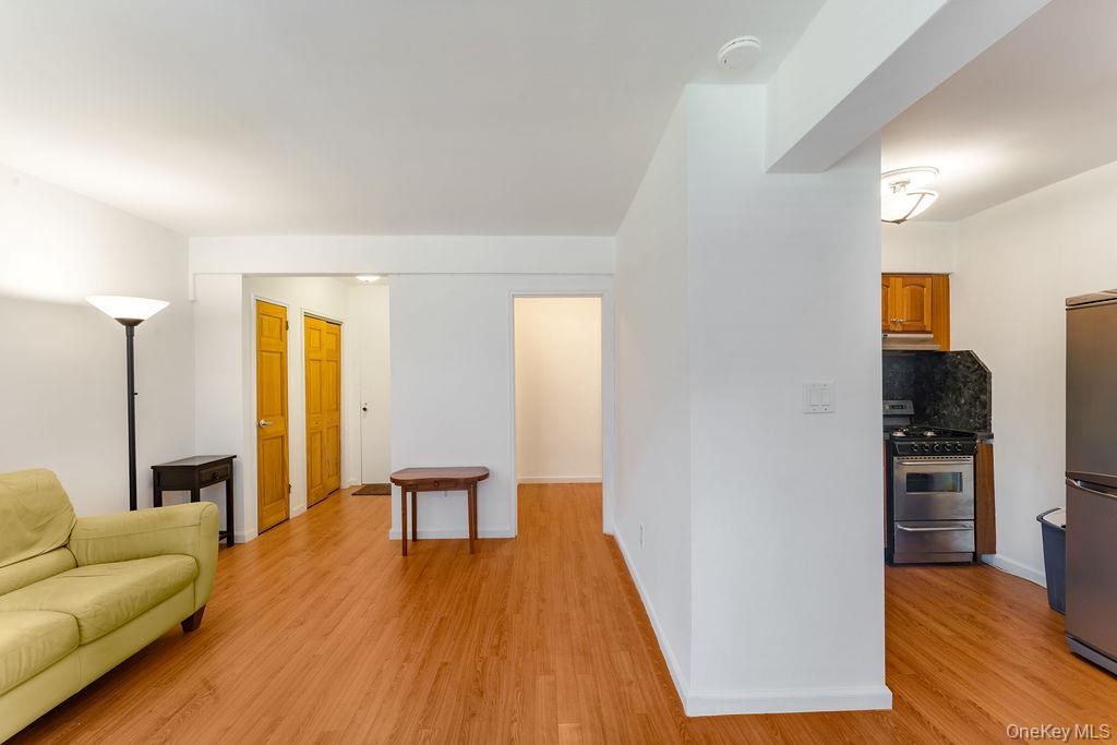 #12 photo, 61 Maine Avenue, ナッソー郡 Rockville Centre , NY 11570