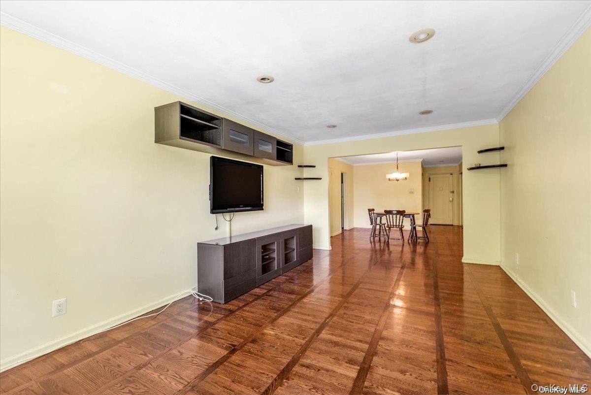 #3 photo, 1205 E Broadway, Hewlett , NY 11557