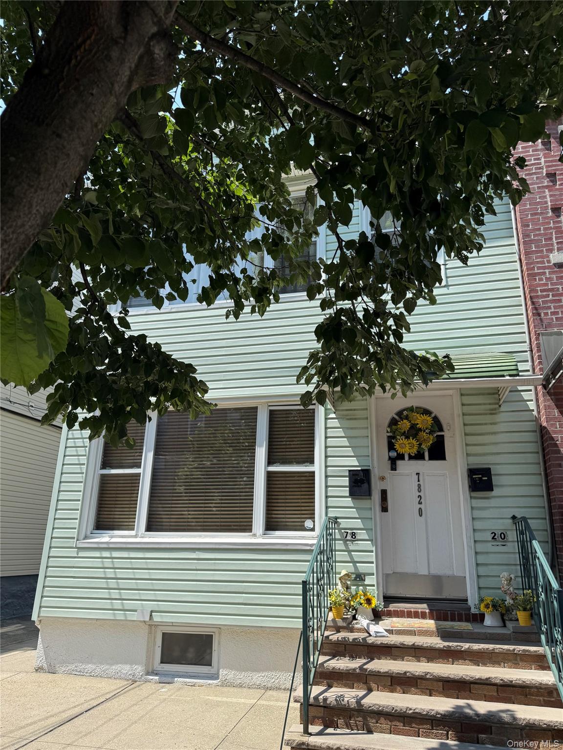 #2 photo, 7820 73rd Place, クイーンズ区 Glendale , NY 11385