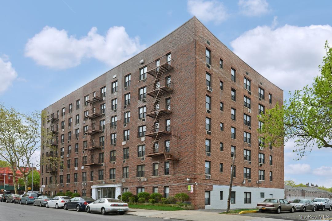 #1 photo, 152-72 Melbourne Ave, クイーンズ区 Flushing , NY 11367