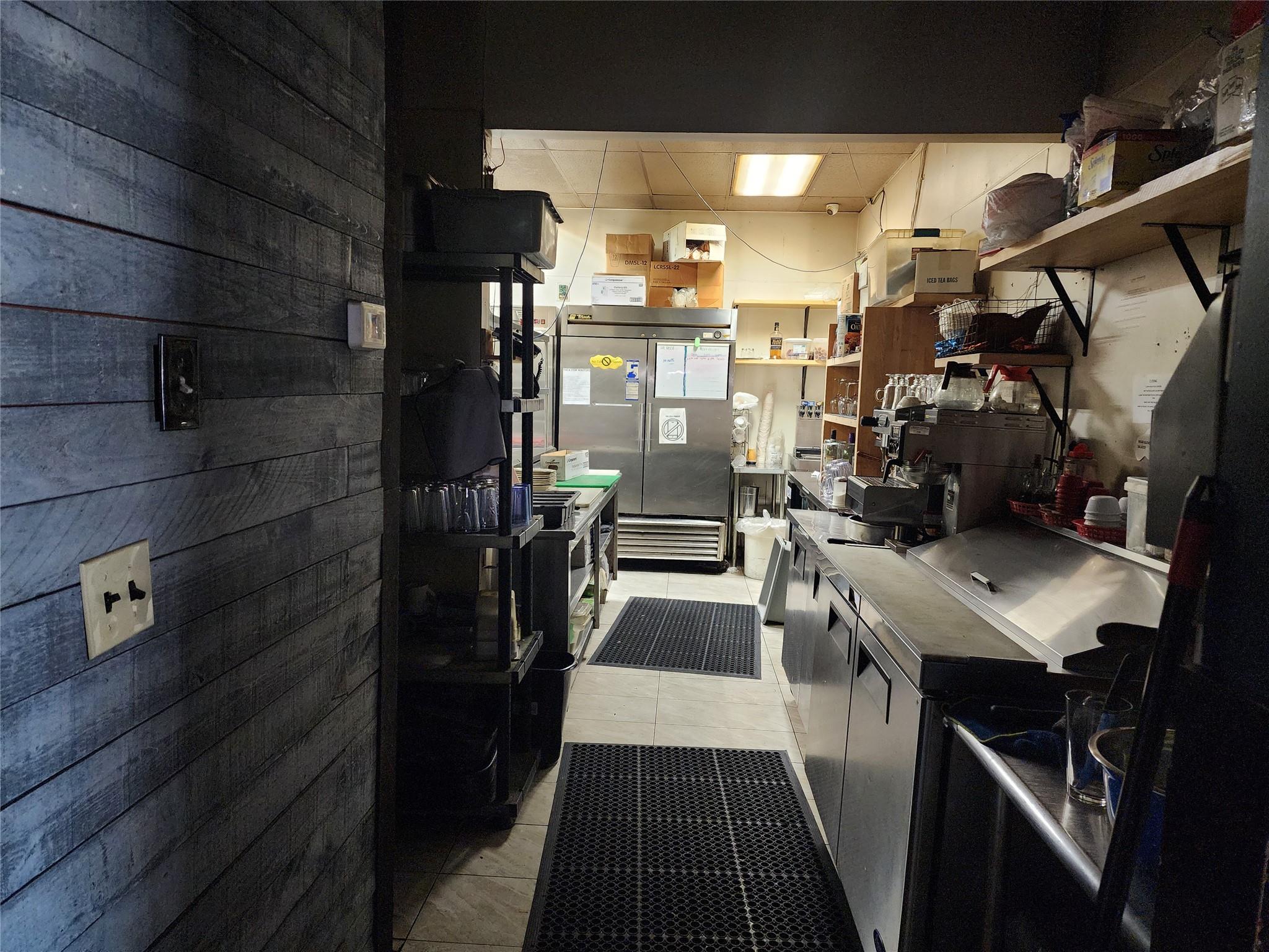 #13 photo, 606 Ulster Avenue, Kingston , NY 12401