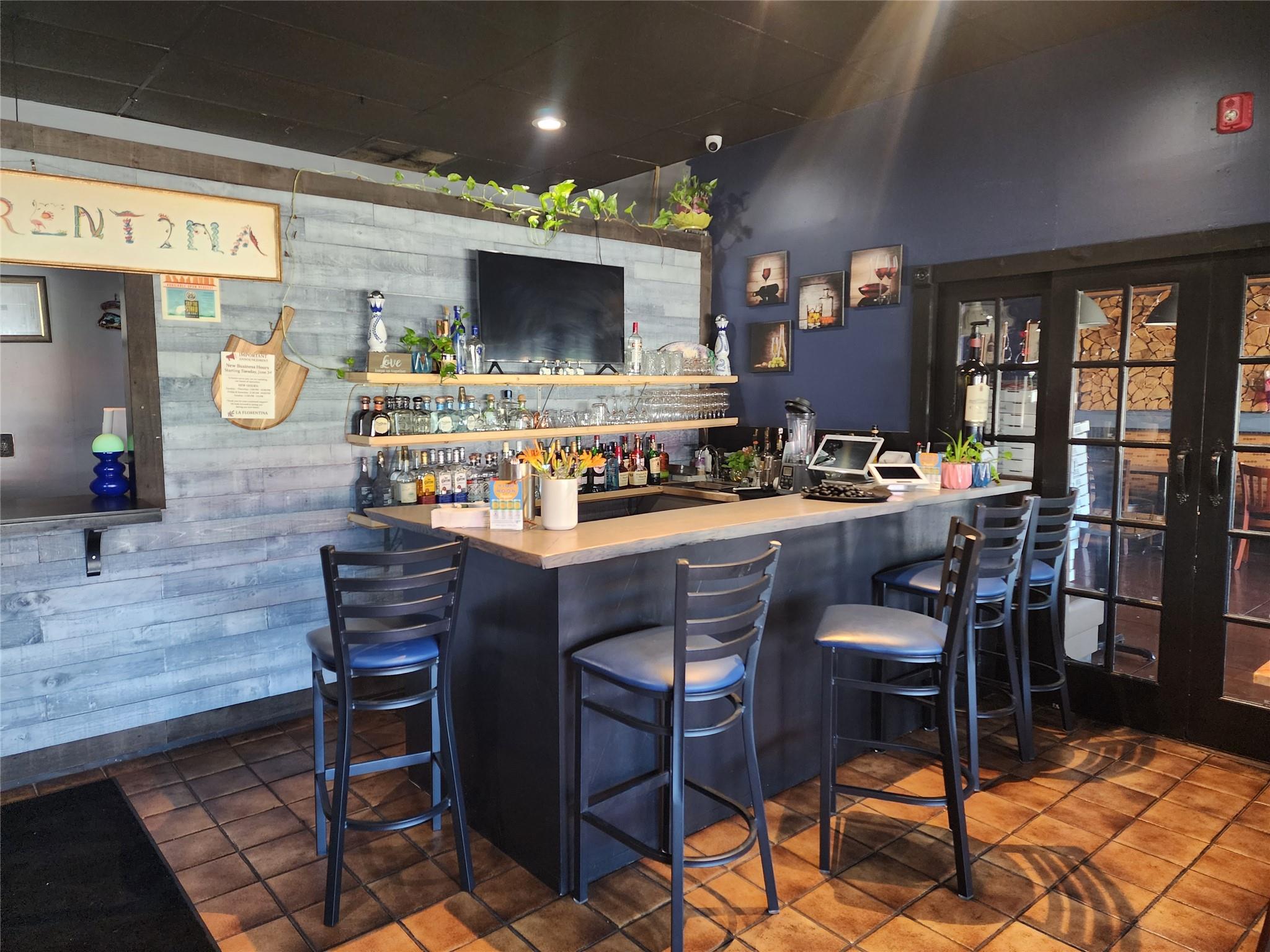 #2 photo, 606 Ulster Avenue, Kingston , NY 12401