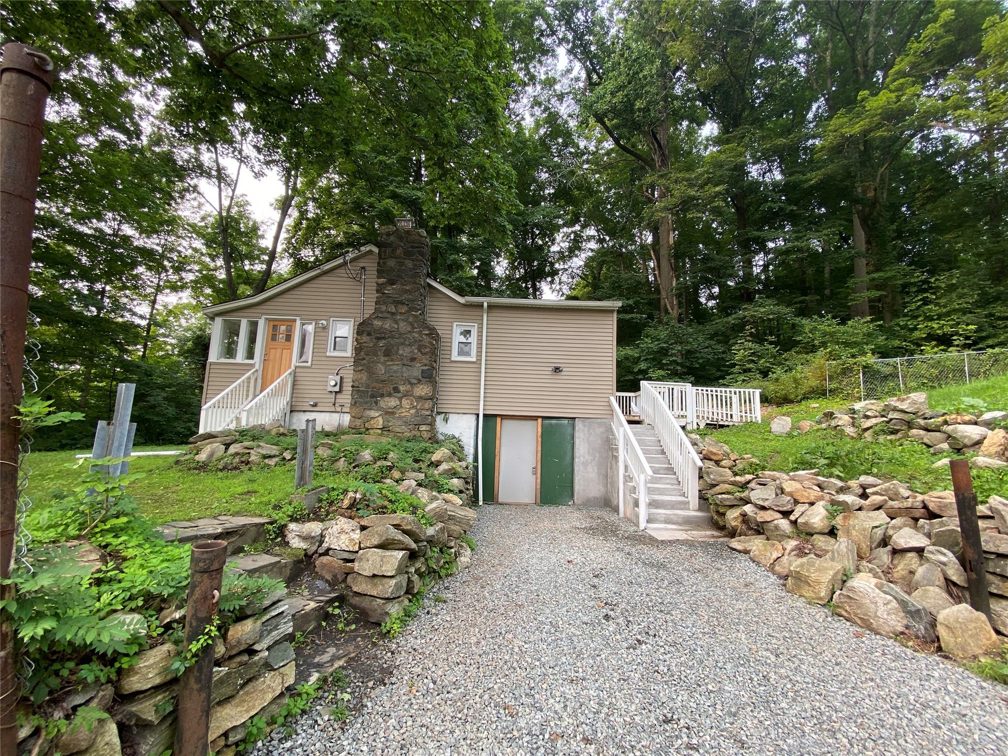 #1 photo, 23 Barrett Hill Road, Carmel , NY 10512