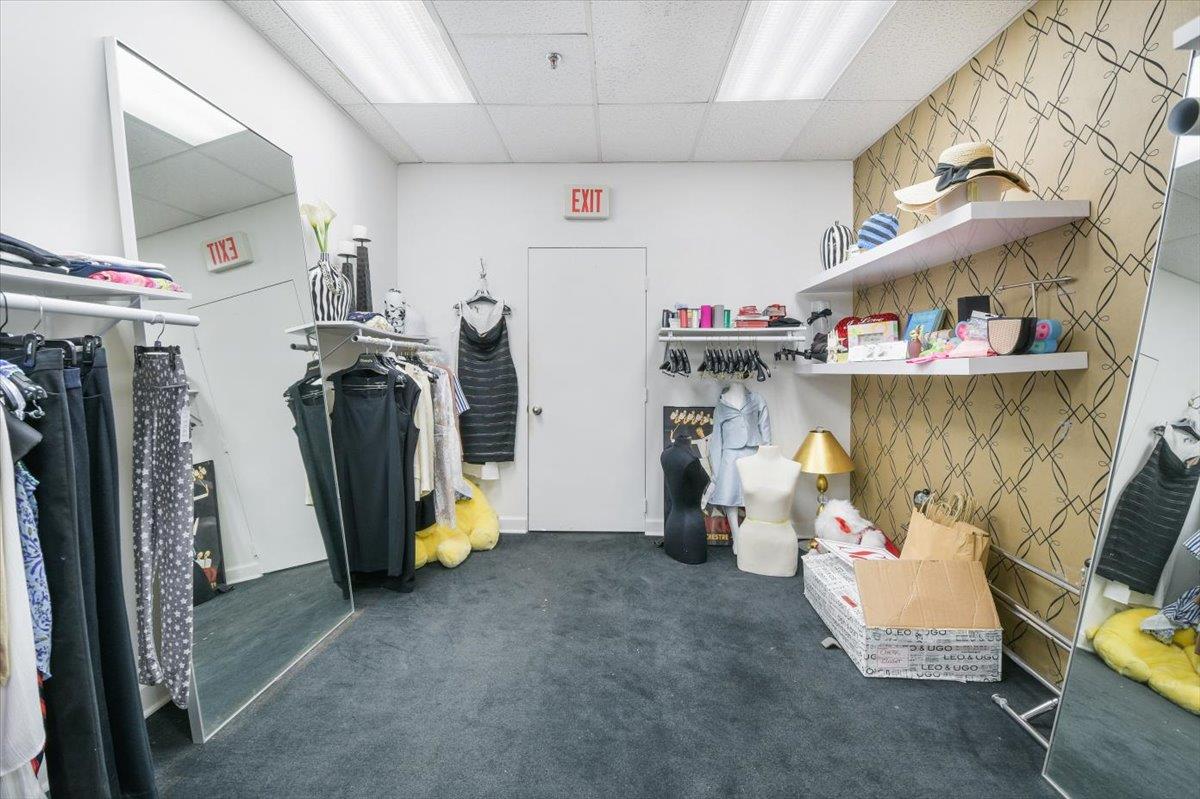 #6 photo, 1094 Wilmot Road, Scarsdale , NY 10583