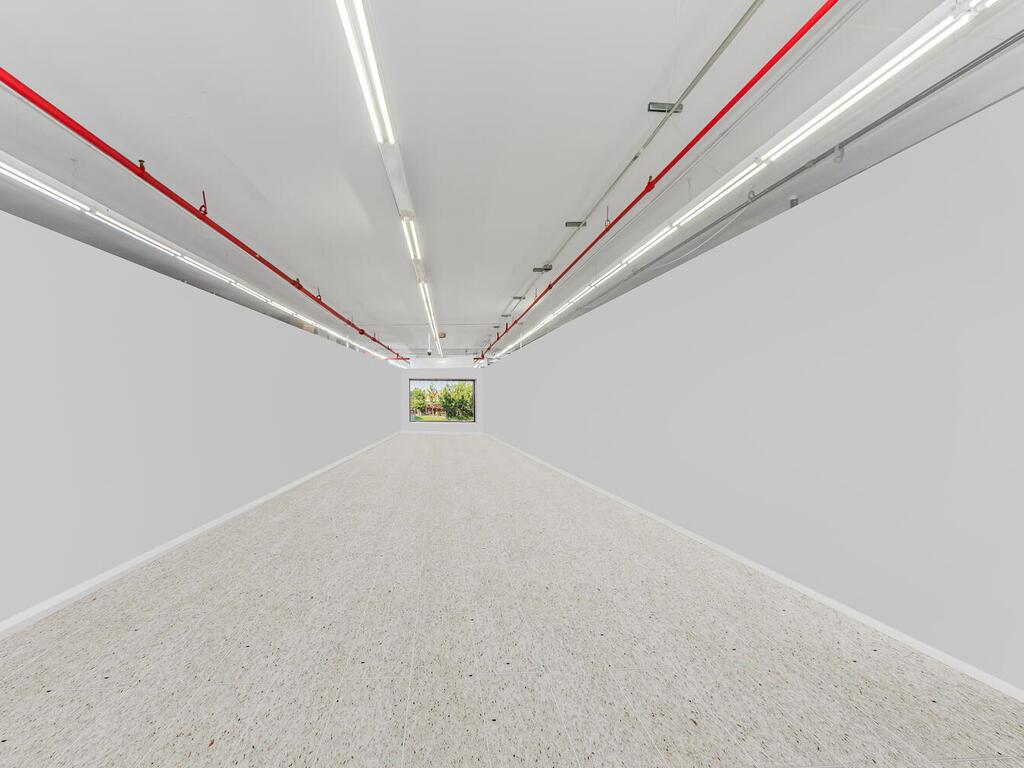 #4 photo, 369 E 204th Street, Bronx , NY 10467