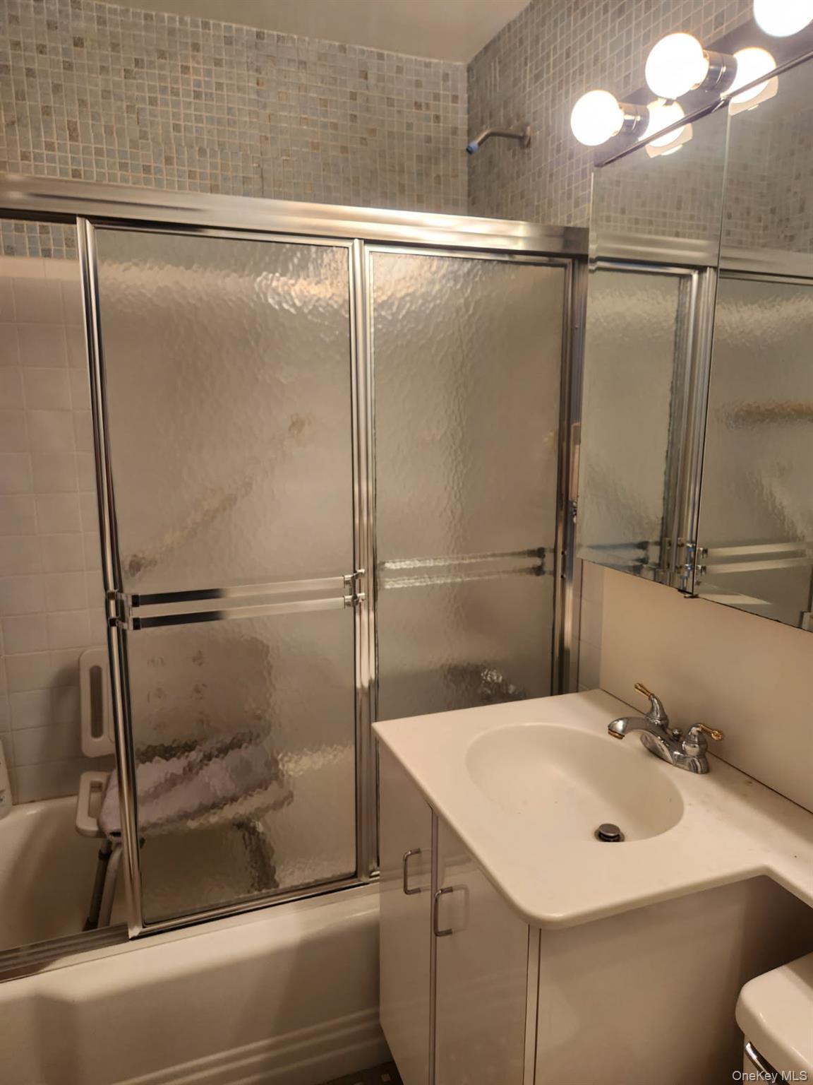 #5 photo, 80 Knolls Crescent, Bronx , NY 10463